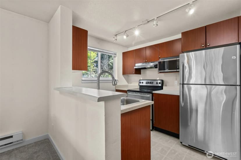 Property photo for 26005 106th Place Se #206, Kent photo 13