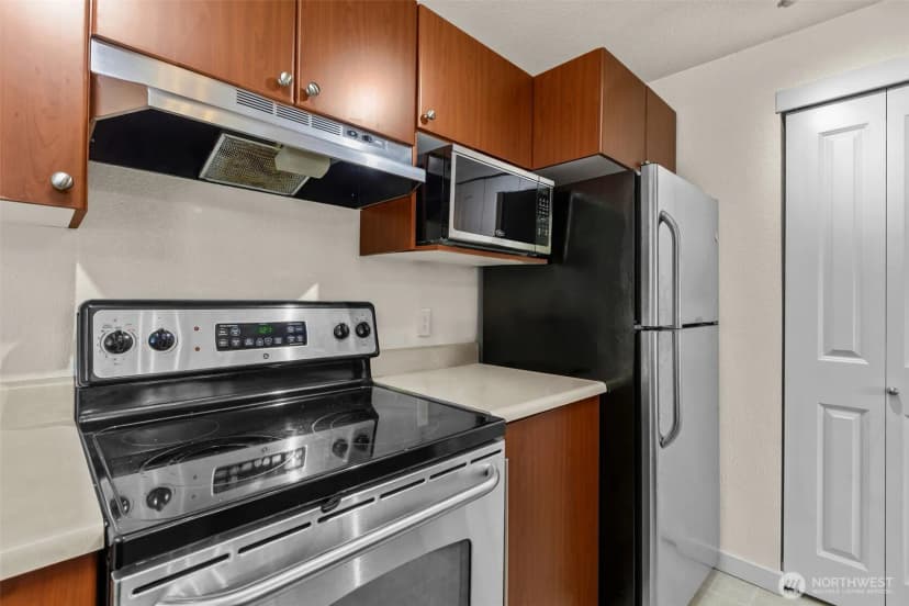 Property photo for 26005 106th Place Se #206, Kent photo 15