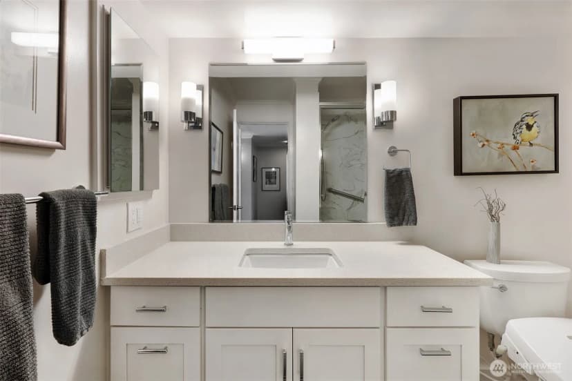 Property photo for 2040 43rd Avenue E #201, Seattle photo 22