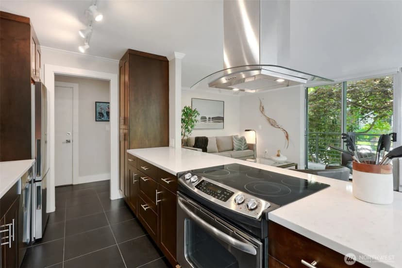 Property photo for 2040 43rd Avenue E #201, Seattle photo 12