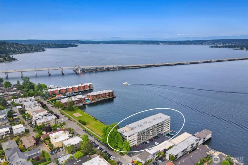 Property photo for 2040 43rd Avenue E #201, Seattle photo 33