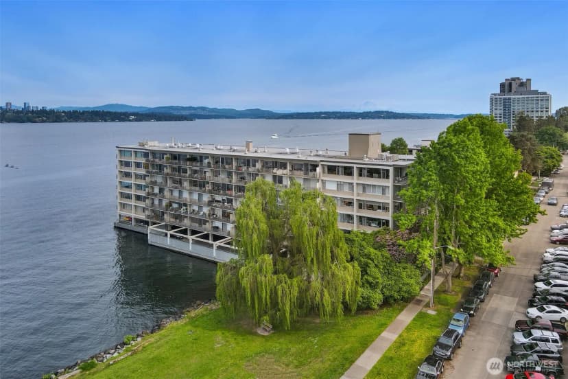Property photo for 2040 43rd Avenue E #201, Seattle photo 29