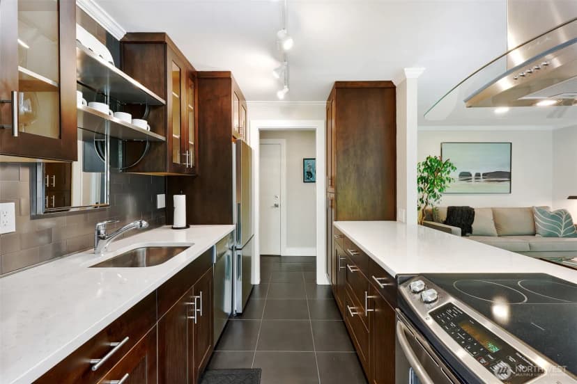 Property photo for 2040 43rd Avenue E #201, Seattle photo 13