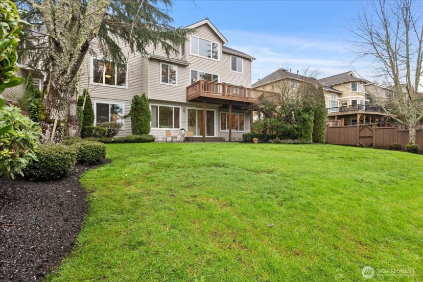 Property photo for 2211 204th Place Ne, Sammamish photo 37