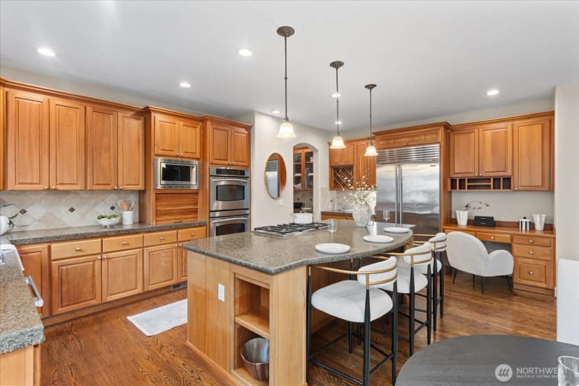 Property photo for 2211 204th Place Ne, Sammamish photo 16