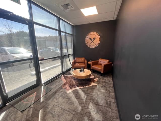 Property photo for 1721 W Valley Highway #5, Auburn photo 4