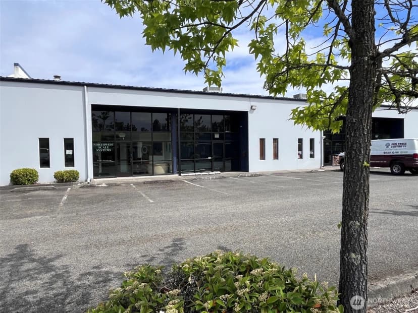 Property photo for 1721 W Valley Highway #5, Auburn