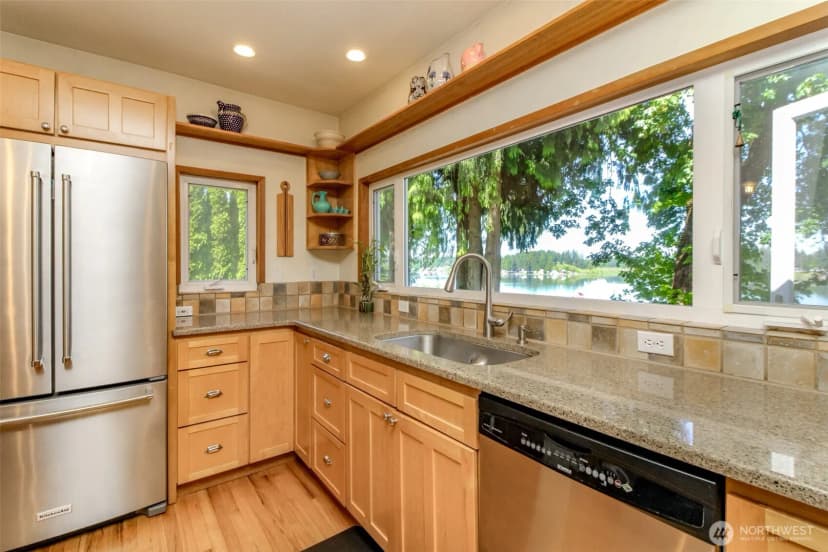 Property photo for 7902 Kelly Beach Road, Olympia photo 25