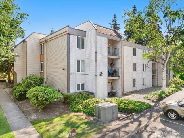 Property photo for 14645 Ne 34th Street #c24, Bellevue