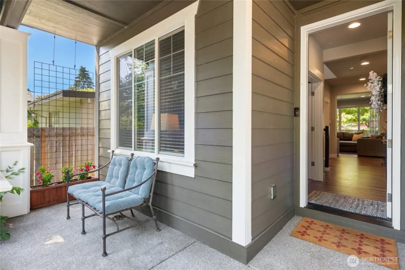Property photo for 21812 Se 270th Street, Maple Valley photo 3