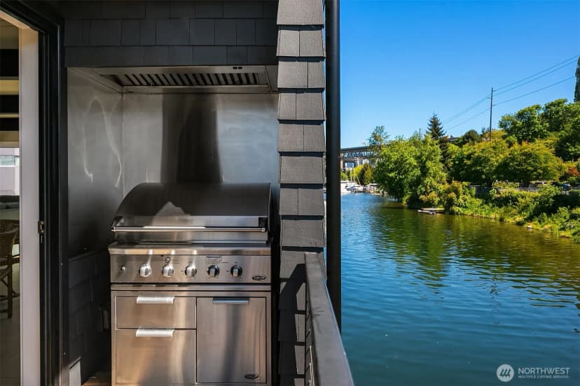 Property photo for 2821 Fairview Avenue E #5, Seattle photo 16