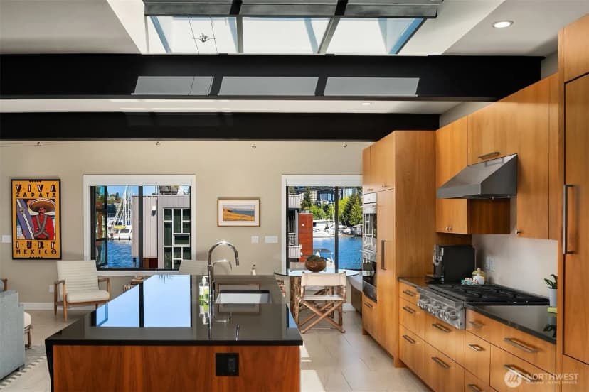 Property photo for 2821 Fairview Avenue E #5, Seattle photo 11