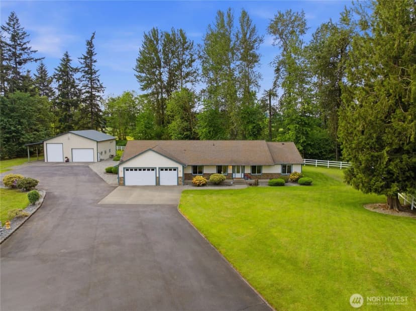Property photo for 40145 268th Avenue Se, Enumclaw