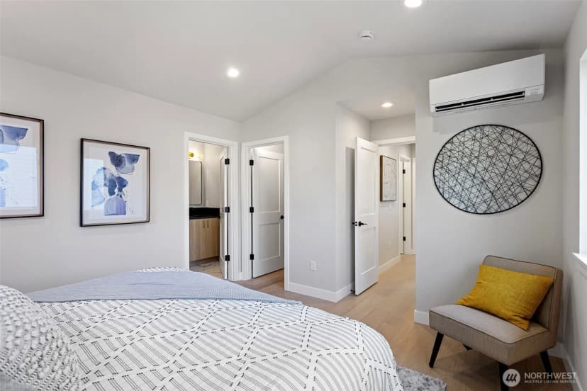 Property photo for 4114 Ne 60th Street, Seattle photo 19