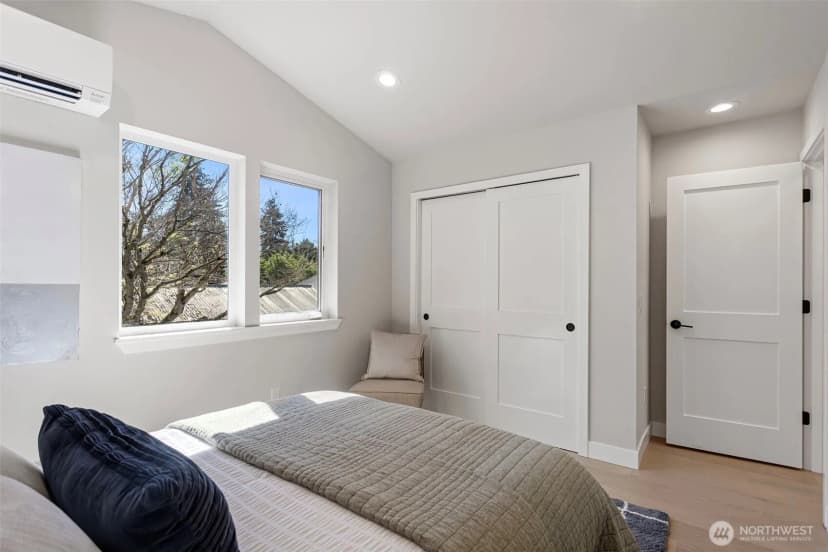 Property photo for 4114 Ne 60th Street, Seattle photo 24