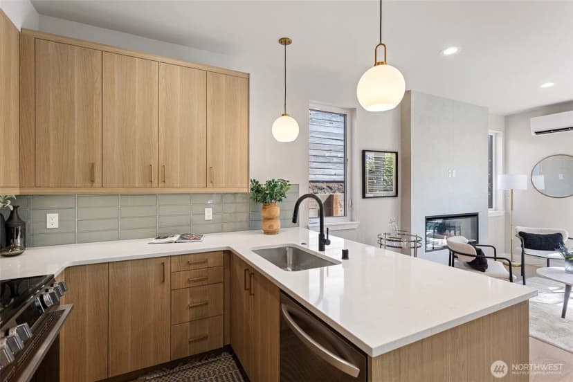 Property photo for 4114 Ne 60th Street, Seattle photo 16