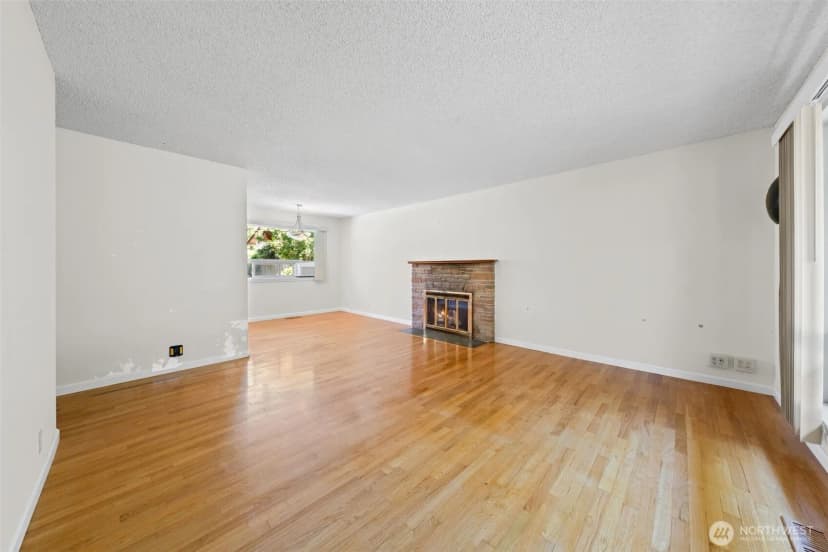 Property photo for 18314 44th Avenue S, Sea Tac photo 2