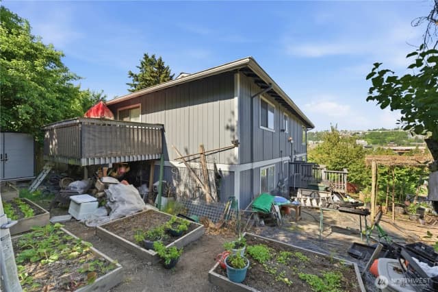 Property photo for 3824 23rd Avenue Sw, Seattle photo 5