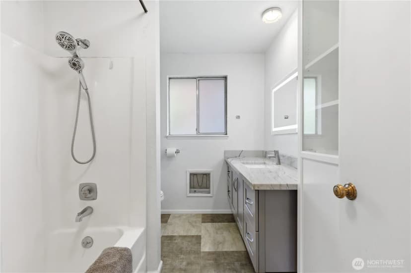 Property photo for 3824 23rd Avenue Sw, Seattle photo 26