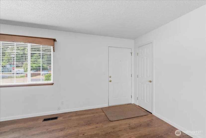 Property photo for 7002 106th Street E, Puyallup photo 16