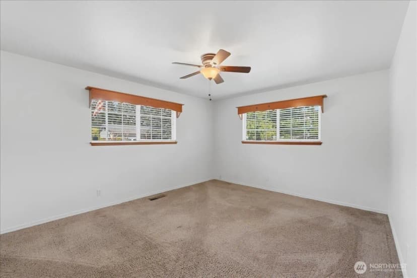 Property photo for 7002 106th Street E, Puyallup photo 17