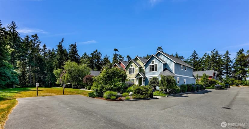 Property photo for 200 Nw 1st Street, Coupeville photo 2