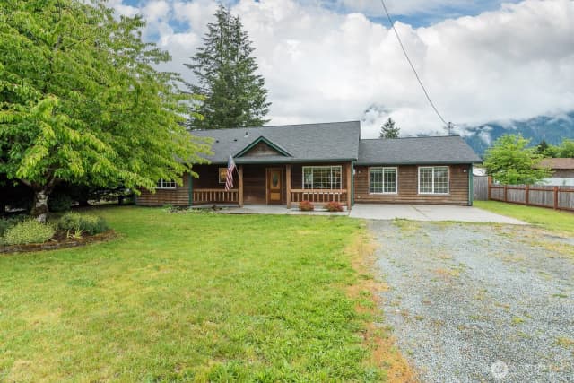Property photo for 1015 Alvord Street, Darrington
