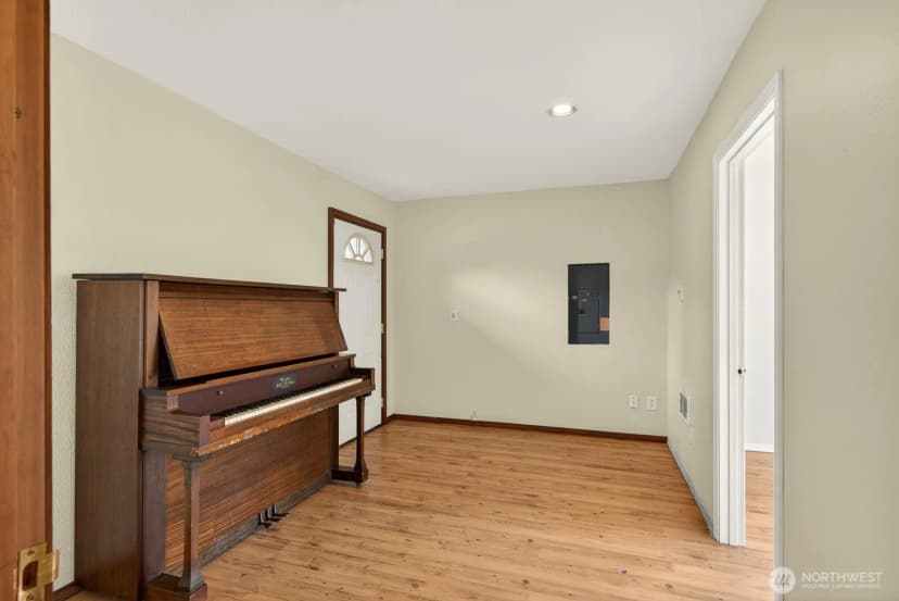 Property photo for 1015 Alvord Street, Darrington photo 16