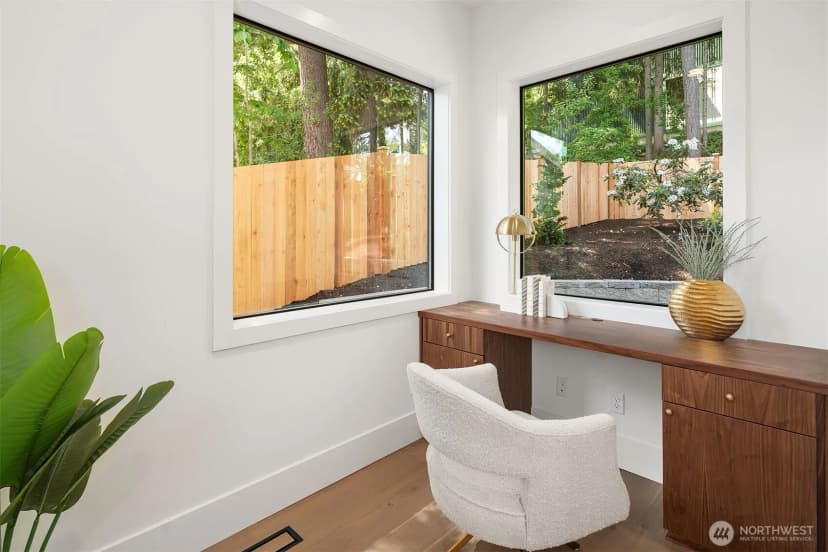 Property photo for 2425 153rd Avenue Se, Bellevue photo 21