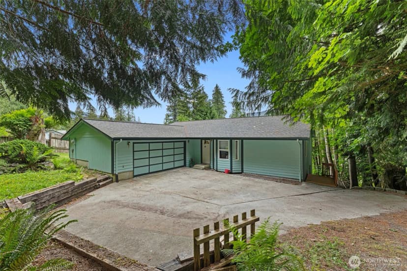 Property photo for 794 West Road, Sedro Woolley