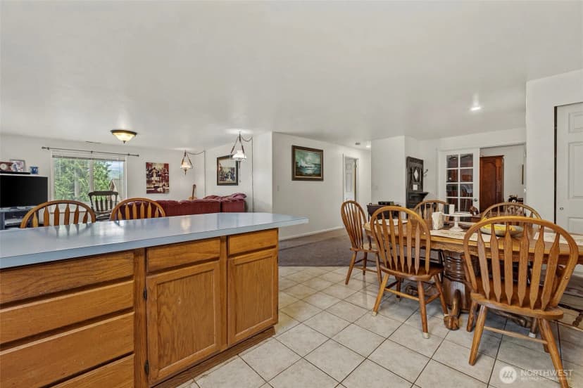 Property photo for 794 West Road, Sedro Woolley photo 18
