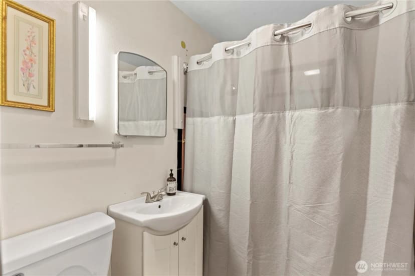 Property photo for 1550 Pear Lane, Rock Island photo 10