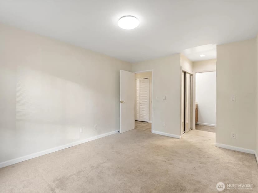Property photo for 14605 34th Street Ne #h19, Bellevue photo 13