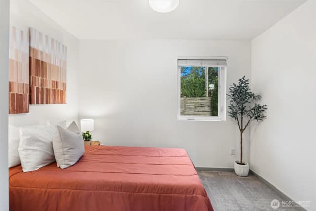 Property photo for 2301 Ne 86th Street, Seattle photo 5