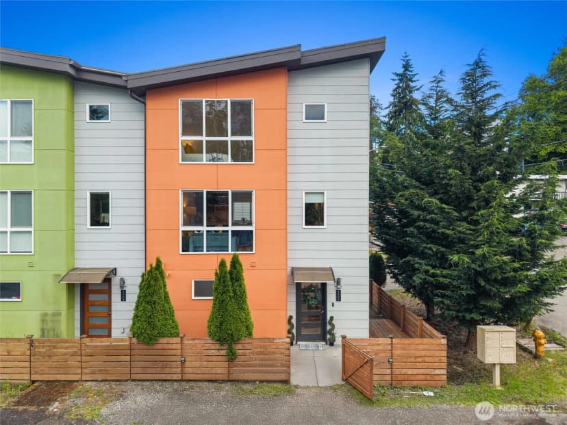 Property photo for 2301 Ne 86th Street, Seattle