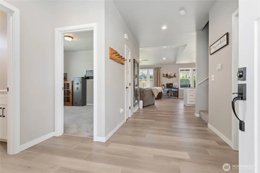Property photo for 801 Pine Crest Drive, Everson photo 4