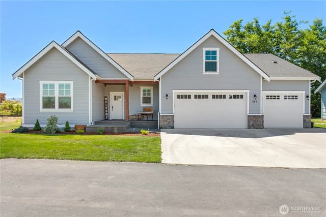 Property photo for 801 Pine Crest Drive, Everson