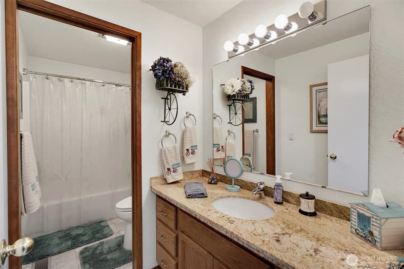 Property photo for 24416 Se 246th Street, Maple Valley photo 11