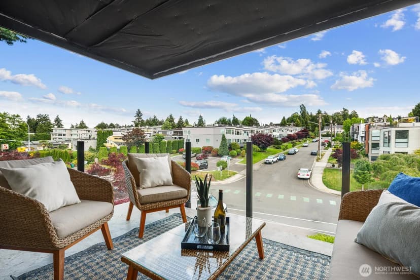 Property photo for 6225 Lake Washington Boulevard Ne #402, Kirkland photo 32
