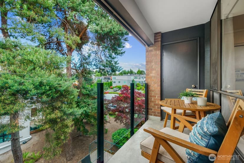 Property photo for 6225 Lake Washington Boulevard Ne #402, Kirkland photo 26
