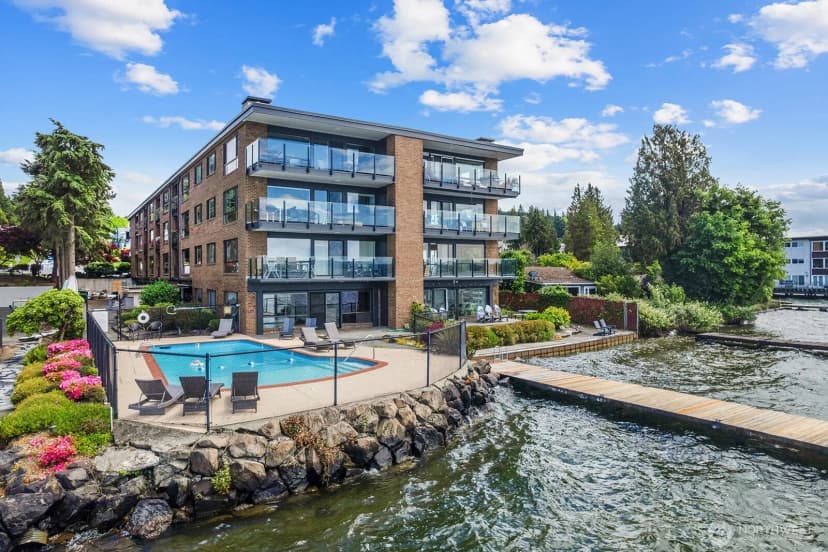 Property photo for 6225 Lake Washington Boulevard Ne #402, Kirkland