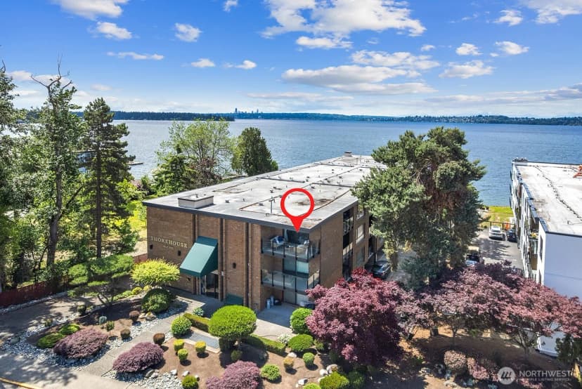 Property photo for 6225 Lake Washington Boulevard Ne #402, Kirkland photo 24