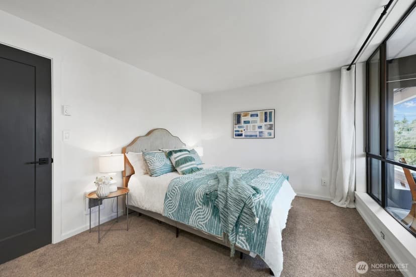 Property photo for 6225 Lake Washington Boulevard Ne #402, Kirkland photo 20