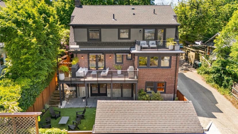 Property photo for 2406 Bigelow Avenue N, Seattle photo 35