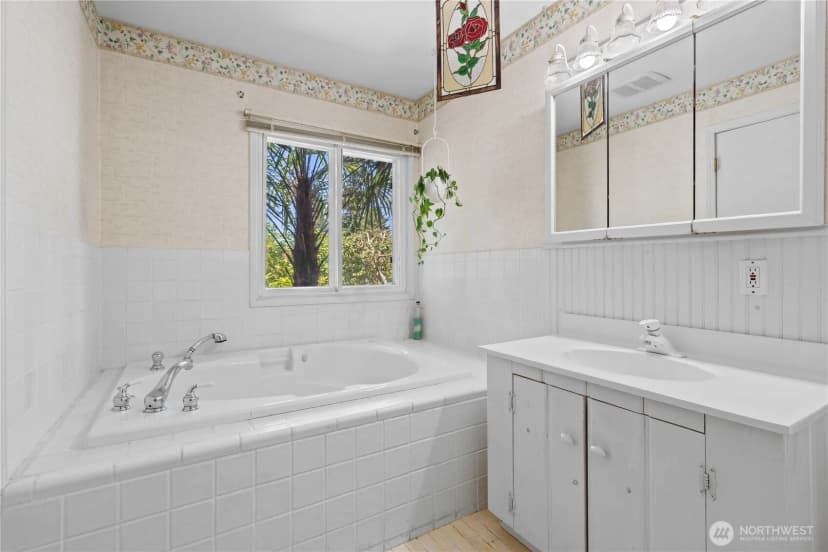 Property photo for 25916 18th Avenue S, Des Moines photo 16
