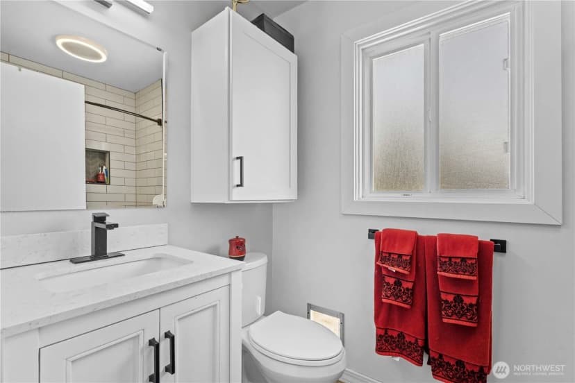 Property photo for 25916 18th Avenue S, Des Moines photo 18