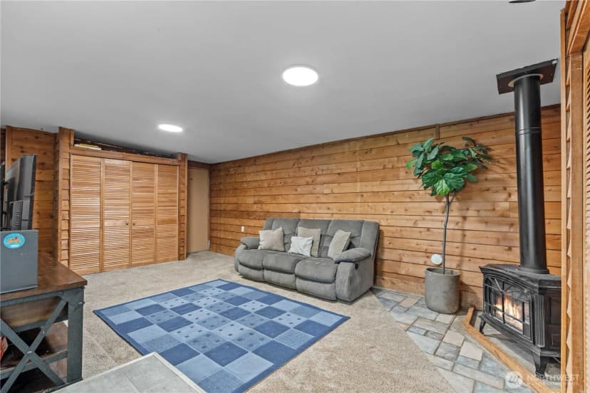 Property photo for 25916 18th Avenue S, Des Moines photo 12