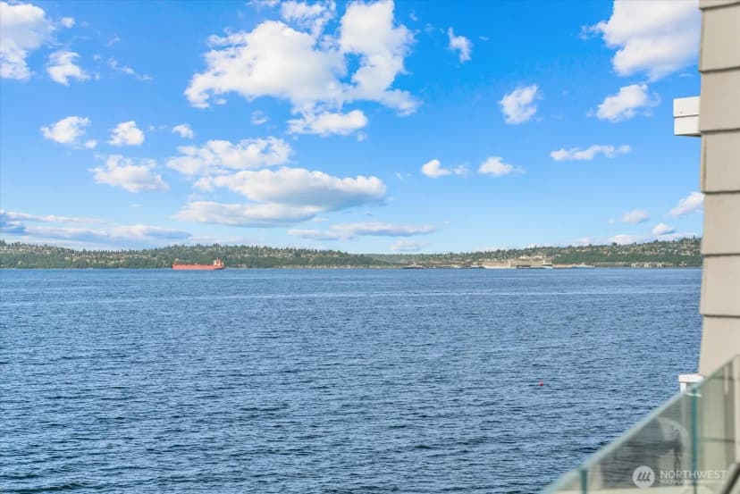 Property photo for 3089 Alki Avenue Sw #2, Seattle photo 32