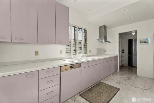 Property photo for 3089 Alki Avenue Sw #2, Seattle photo 5