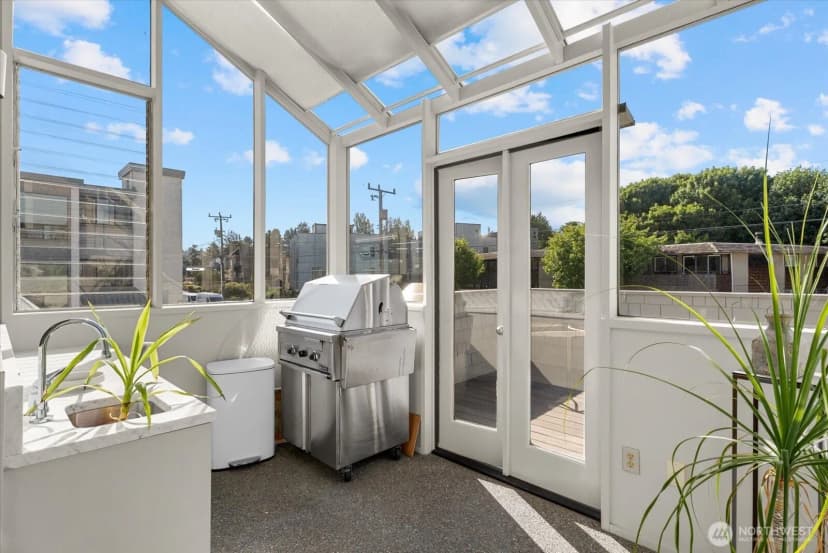 Property photo for 3089 Alki Avenue Sw #2, Seattle photo 27